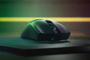 Razer Viper V2 Pro myš Hranie Pravoruké RF Wireless + USB Type-C Optický 30000 DPI 