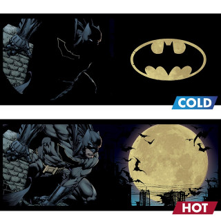 DC COMICS - "Batman"  Hrnček meniaci sa 320 ml Merch