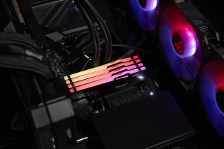 Kingston Technology FURY Beast RGB pamäťový modul 32 GB 2 x 16 GB DDR5 3000 MHz PC