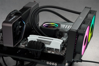 Corsair Vengeance CMK64GX5M2B6000Z30W pamäťový modul 64 GB 2 x 32 GB DDR5 6000 MHz PC