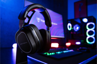Turtle Beach Stealth 700 Slúchadlá s mikrofónom Kábel Pres hlavu Hranie Bluetooth Čierna, Šedá PC