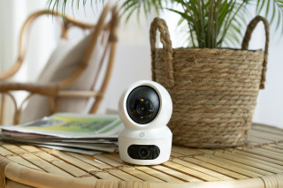 EZVIZ H7C Duálna interiérová kamera Home